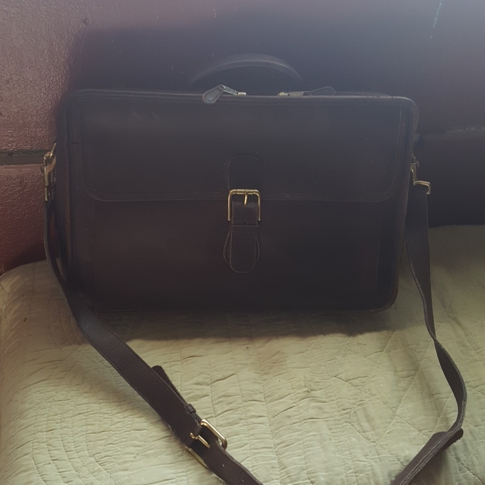 Authentic coach brief case